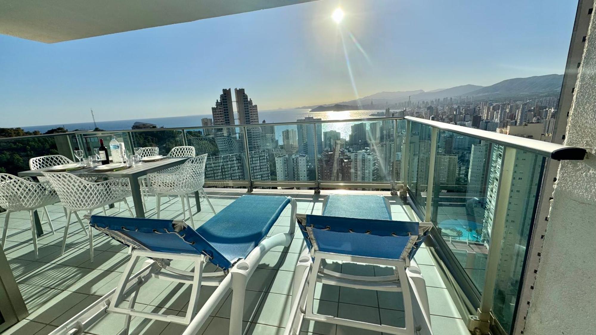 Highrise Apartment With Stunning Views From Private Balcony 85 Benidorm Exterior foto